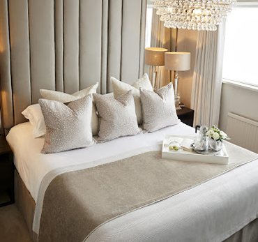 5 Ways to Style Your Bedroom for a Hotel-Luxe Look